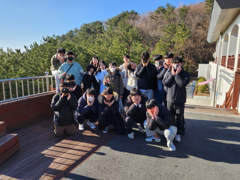 0_단체사진.jpg